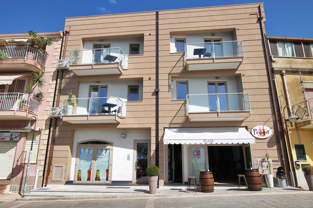 Belvedere Rent Rooms Campofelice Di Roccella Ngoại thất bức ảnh