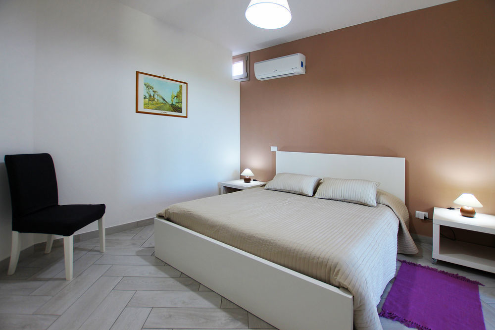 Belvedere Rent Rooms Campofelice Di Roccella Ngoại thất bức ảnh