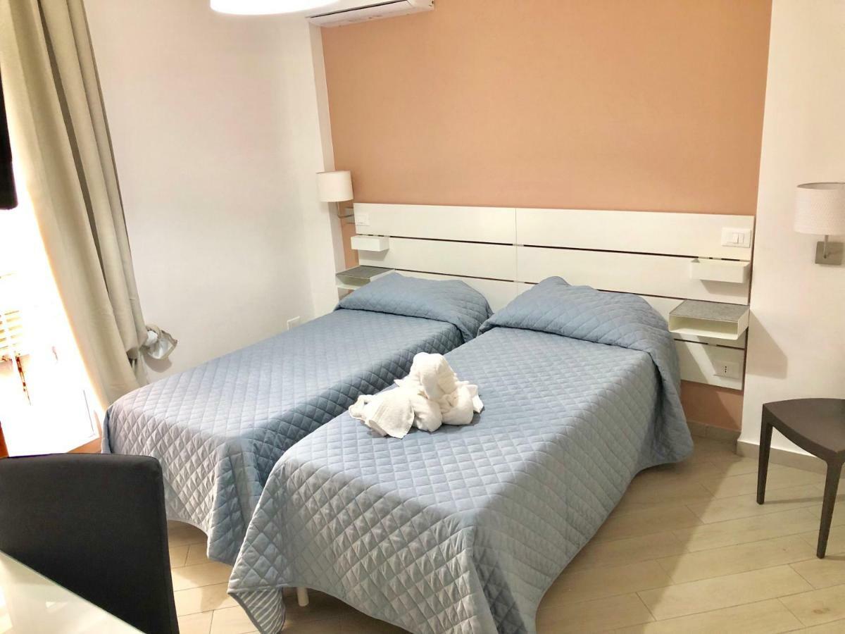 Belvedere Rent Rooms Campofelice Di Roccella Ngoại thất bức ảnh
